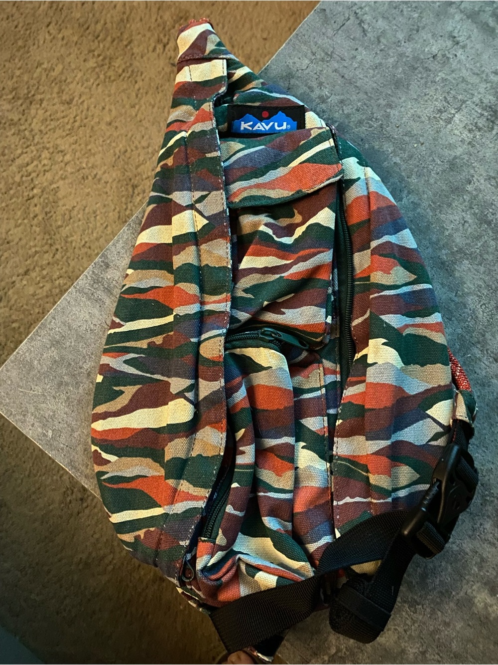 Kavu Multicolor Camo Stripe Sling Pack